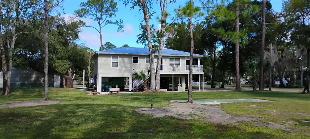 На продажу: $59,000 (0.68 acres)