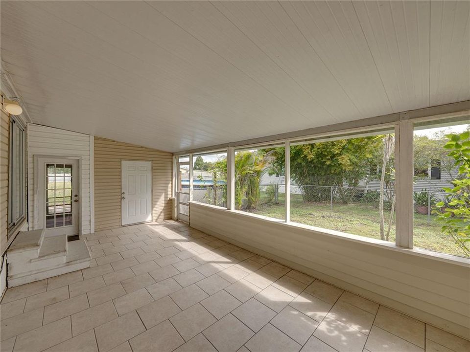 Под контрактом: $188,900 (2 спален, 2 ванн, 1134 Квадратных фут)