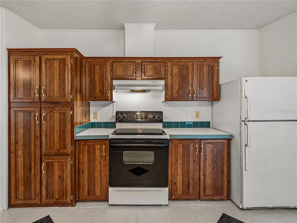 Под контрактом: $188,900 (2 спален, 2 ванн, 1134 Квадратных фут)