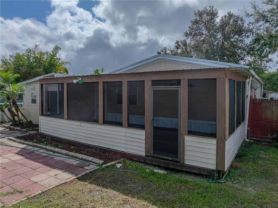 Под контрактом: $188,900 (2 спален, 2 ванн, 1134 Квадратных фут)