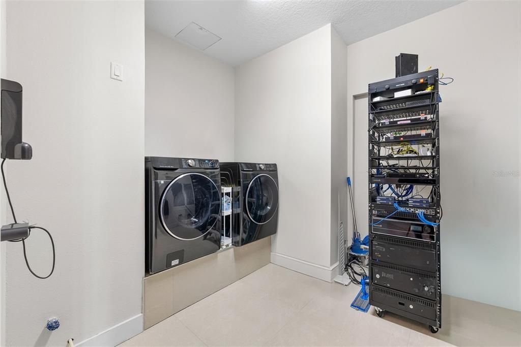 En Renta: $24,900 (4 camas, 4 baños, 4462 Pies cuadrados)