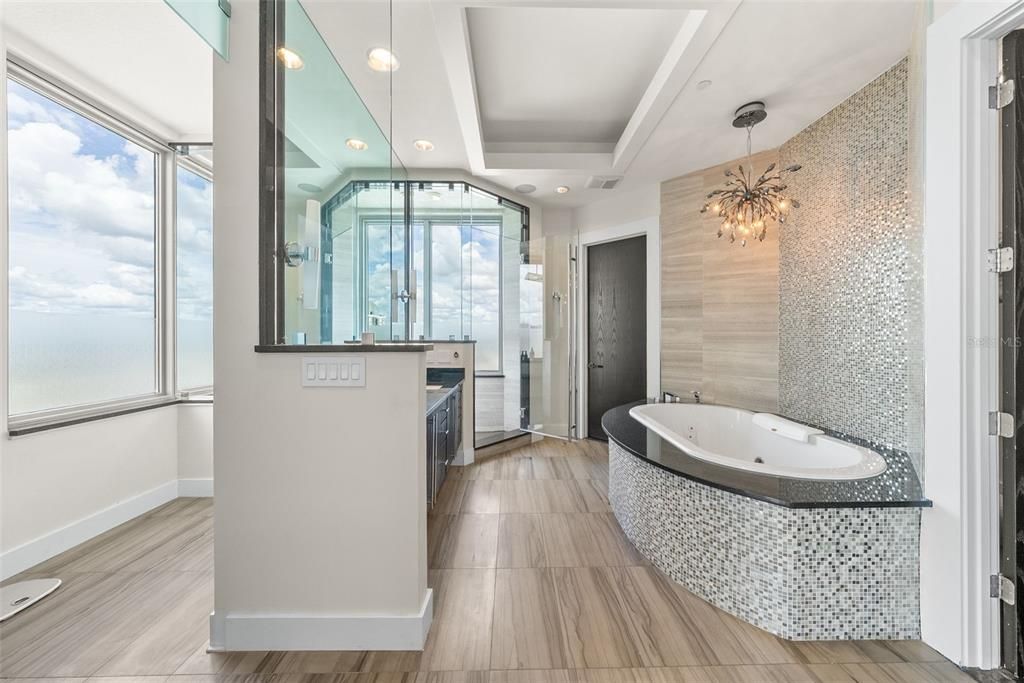 En Renta: $24,900 (4 camas, 4 baños, 4462 Pies cuadrados)