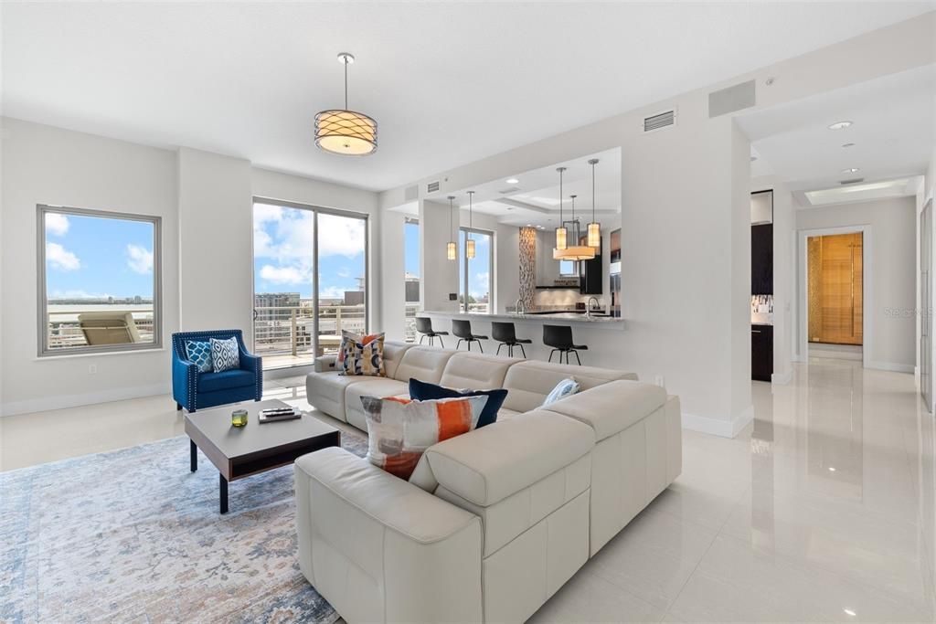 En Renta: $24,900 (4 camas, 4 baños, 4462 Pies cuadrados)