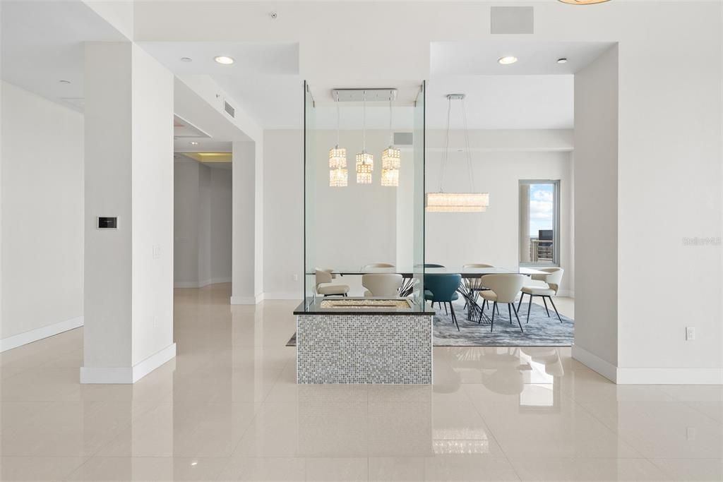 En Renta: $24,900 (4 camas, 4 baños, 4462 Pies cuadrados)