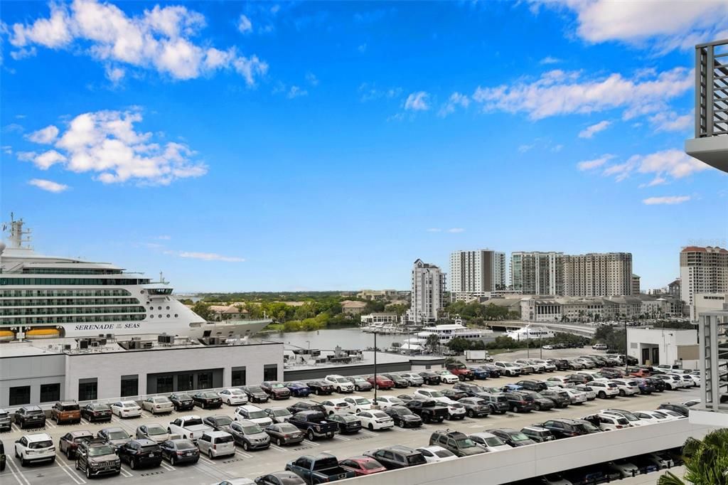 En Renta: $24,900 (4 camas, 4 baños, 4462 Pies cuadrados)