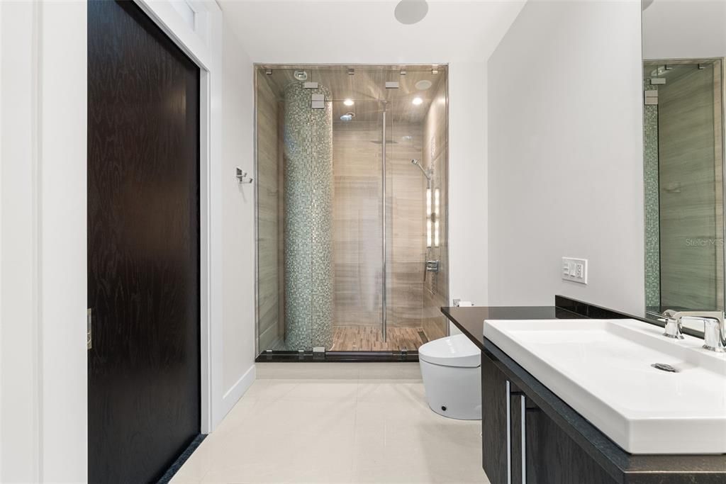 En Renta: $24,900 (4 camas, 4 baños, 4462 Pies cuadrados)