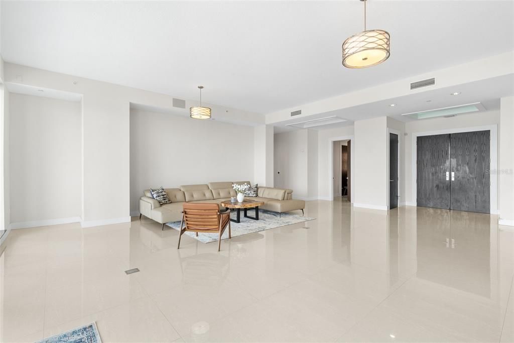 En Renta: $24,900 (4 camas, 4 baños, 4462 Pies cuadrados)