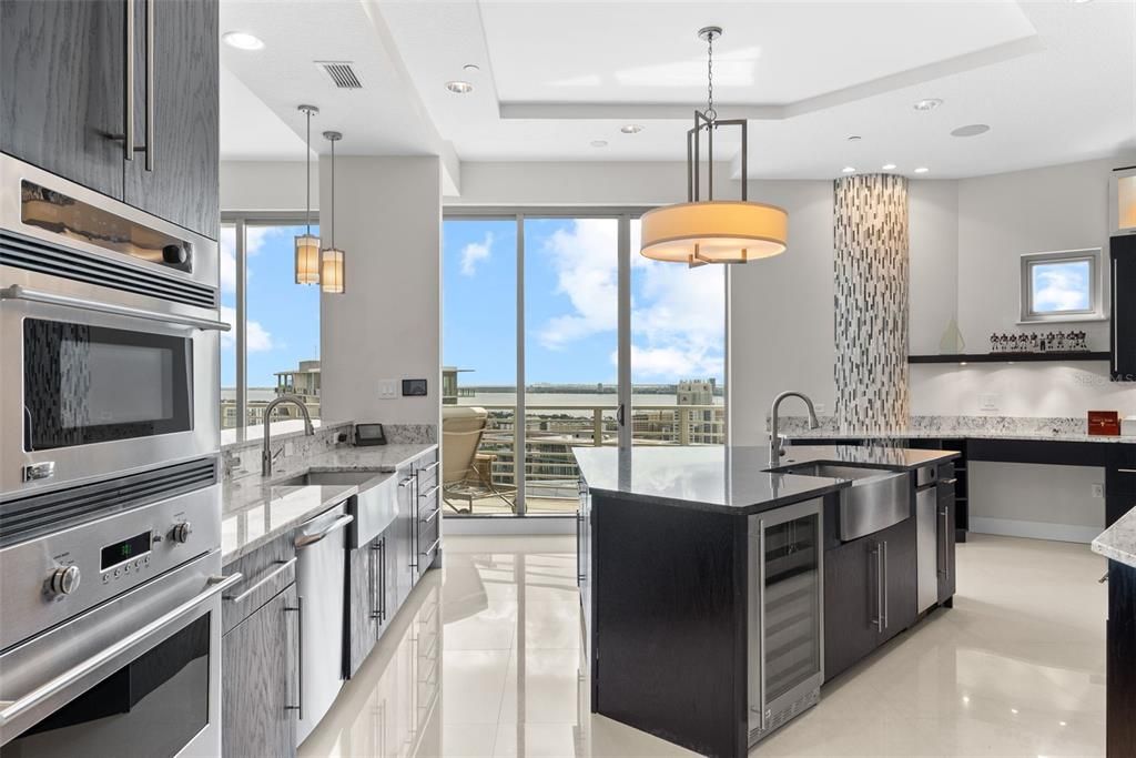 En Renta: $24,900 (4 camas, 4 baños, 4462 Pies cuadrados)