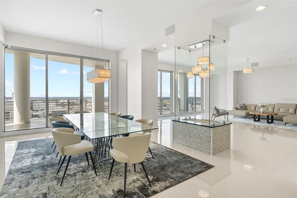 En Renta: $24,900 (4 camas, 4 baños, 4462 Pies cuadrados)