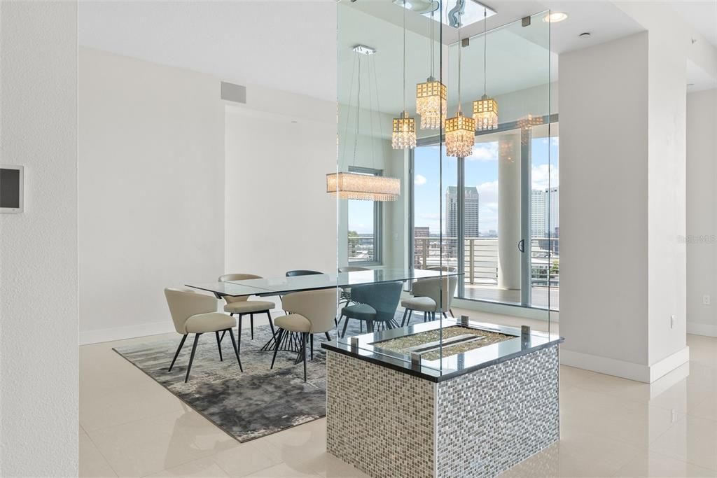 En Renta: $24,900 (4 camas, 4 baños, 4462 Pies cuadrados)