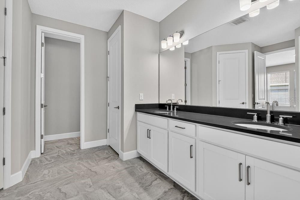 Active With Contract: $399,990 (3 beds, 2 baths, 2055 Square Feet)