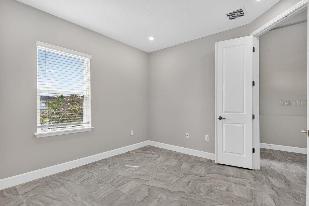 Active With Contract: $399,990 (3 beds, 2 baths, 2055 Square Feet)