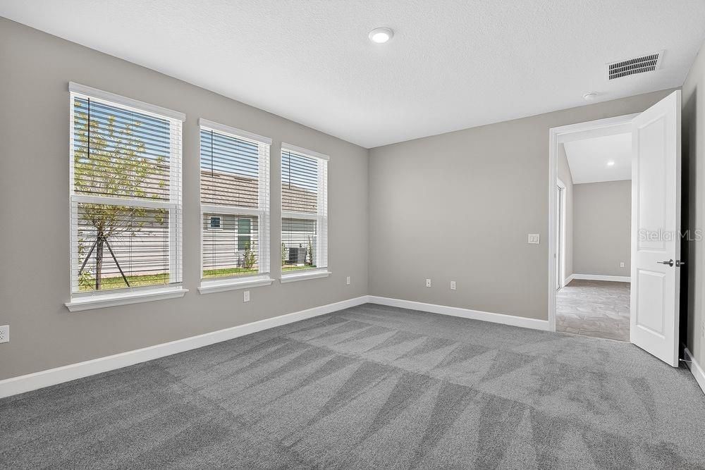 Active With Contract: $399,990 (3 beds, 2 baths, 2055 Square Feet)