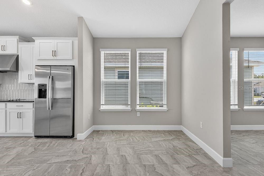 Active With Contract: $399,990 (3 beds, 2 baths, 2055 Square Feet)