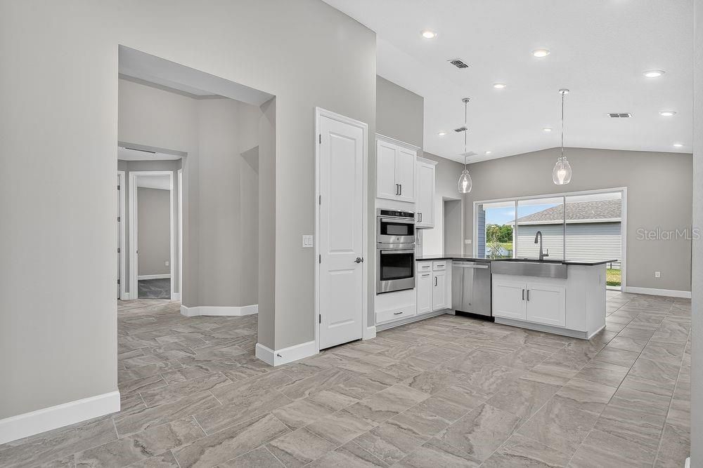 Active With Contract: $399,990 (3 beds, 2 baths, 2055 Square Feet)