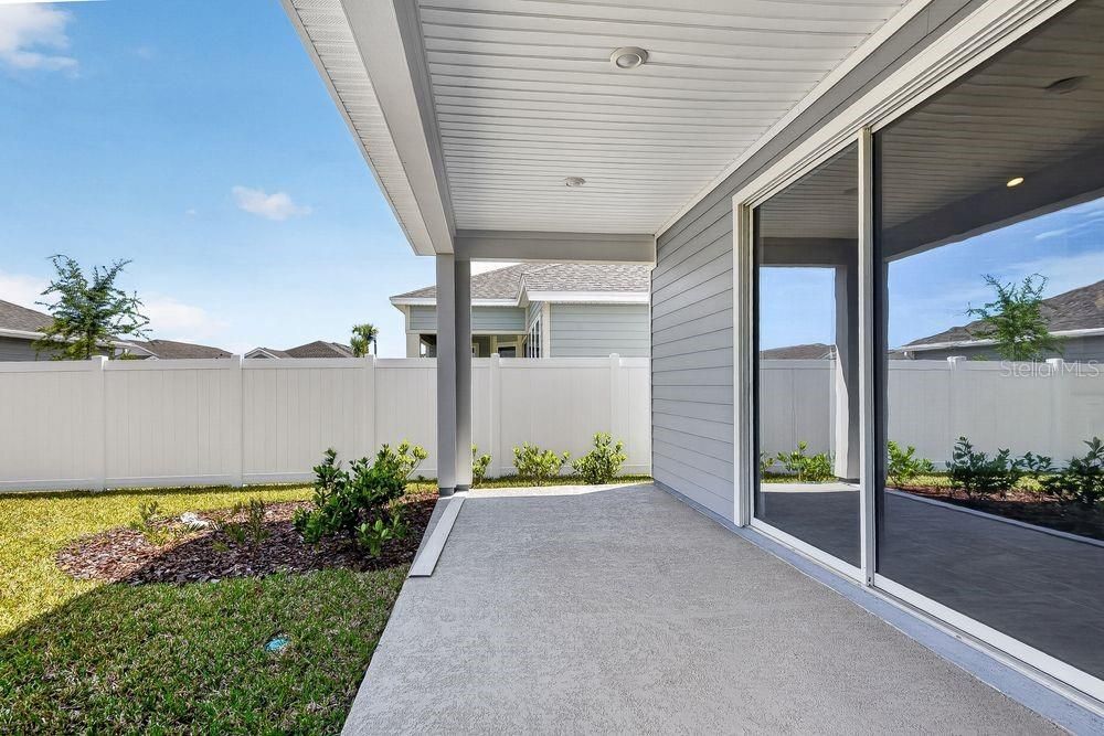 Active With Contract: $399,990 (3 beds, 2 baths, 2055 Square Feet)