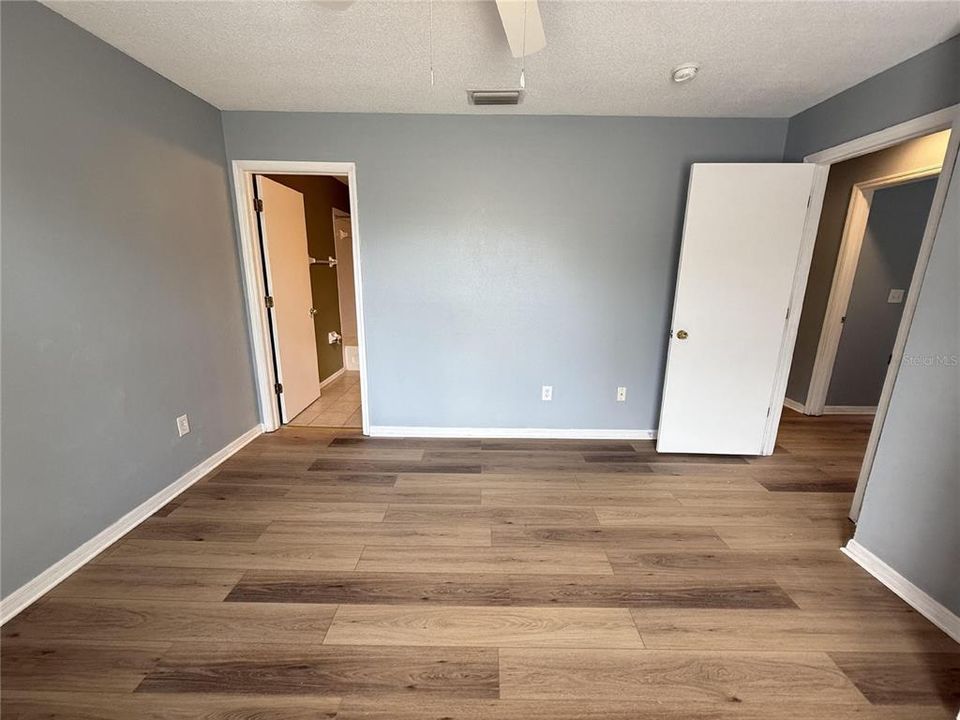 For Rent: $1,900 (3 beds, 2 baths, 1364 Square Feet)