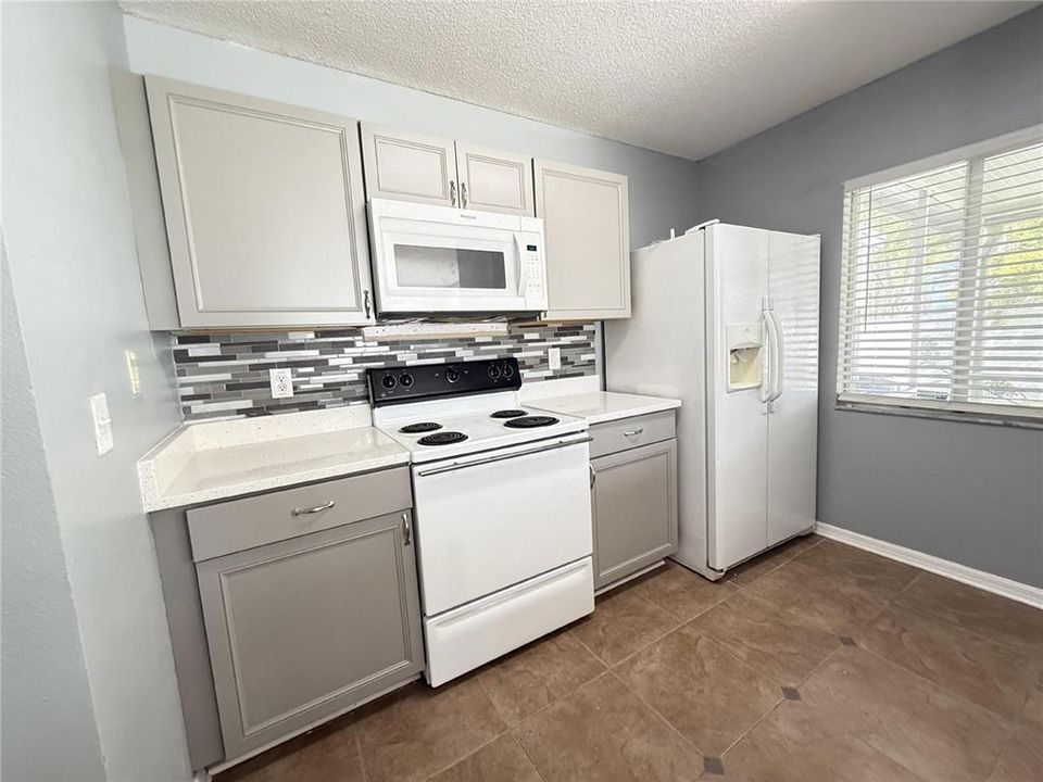 For Rent: $1,900 (3 beds, 2 baths, 1364 Square Feet)