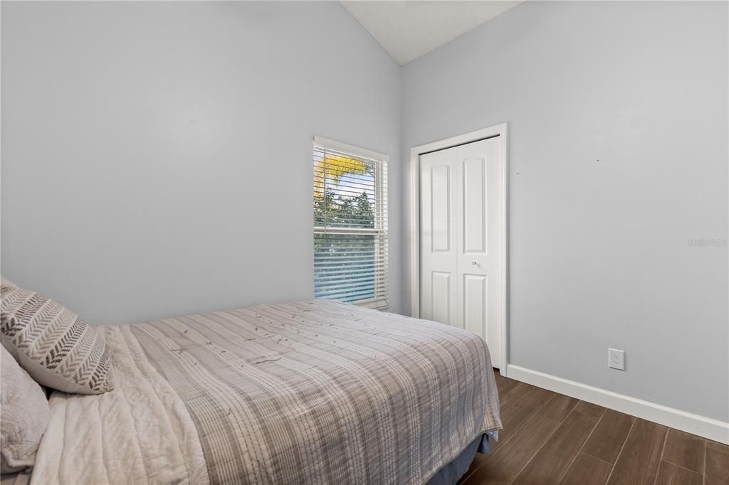 For Sale: $460,000 (3 beds, 2 baths, 2025 Square Feet)