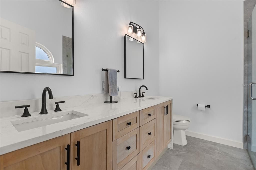 For Sale: $460,000 (3 beds, 2 baths, 2025 Square Feet)