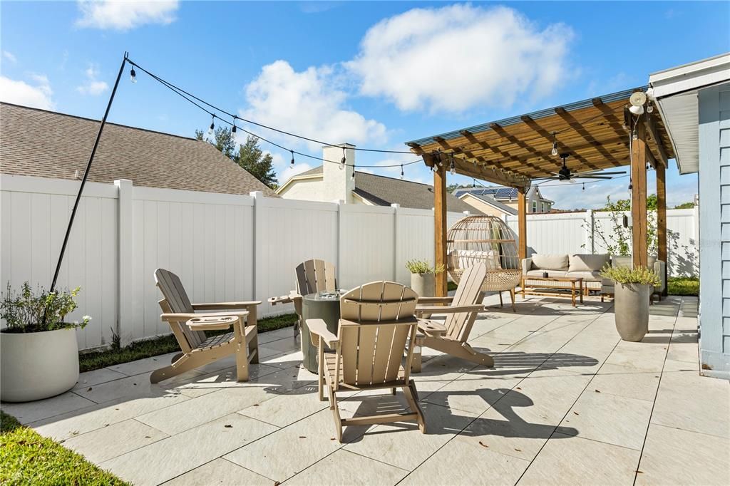 For Sale: $460,000 (3 beds, 2 baths, 2025 Square Feet)