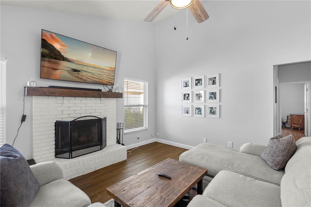 For Sale: $460,000 (3 beds, 2 baths, 2025 Square Feet)