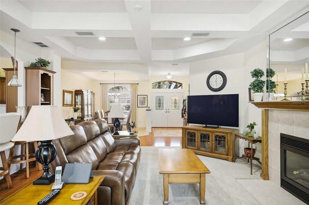 На продажу: $575,000 (3 спален, 2 ванн, 2154 Квадратных фут)