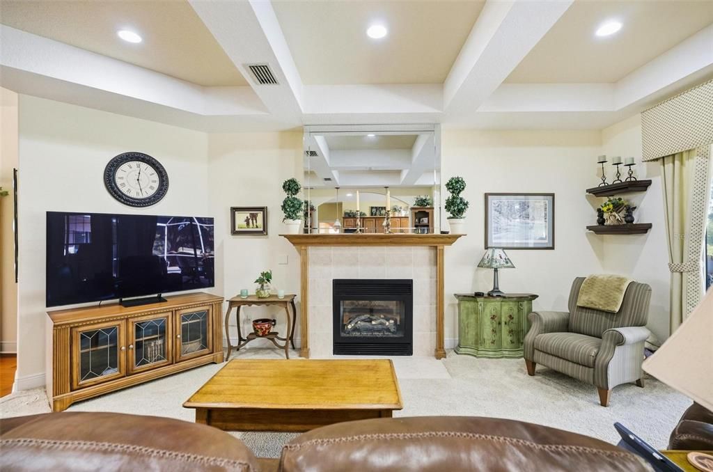 На продажу: $575,000 (3 спален, 2 ванн, 2154 Квадратных фут)