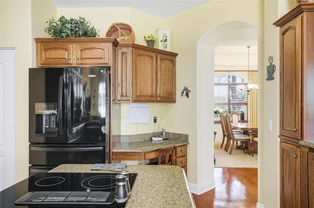 На продажу: $575,000 (3 спален, 2 ванн, 2154 Квадратных фут)