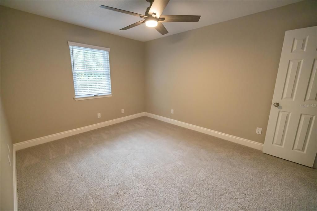 待售: $219,900 (3 贝兹, 2 浴室, 1317 平方英尺)