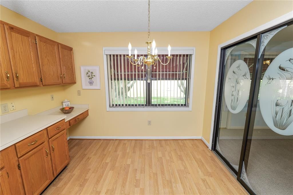 На продажу: $279,000 (3 спален, 2 ванн, 1648 Квадратных фут)