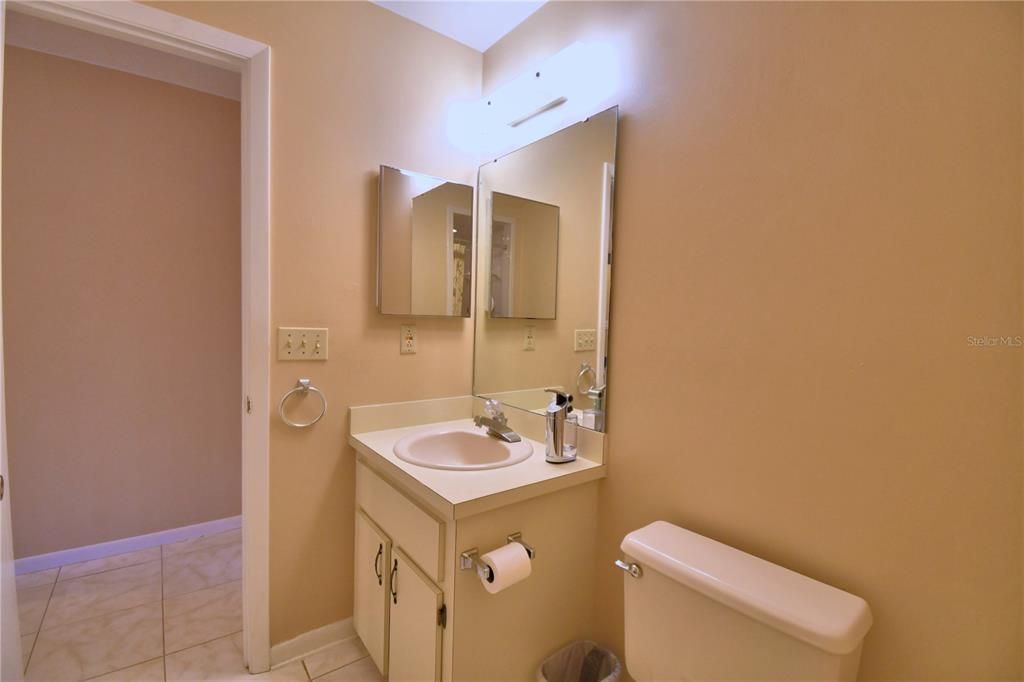 For Sale: $130,000 (2 beds, 2 baths, 812 Square Feet)