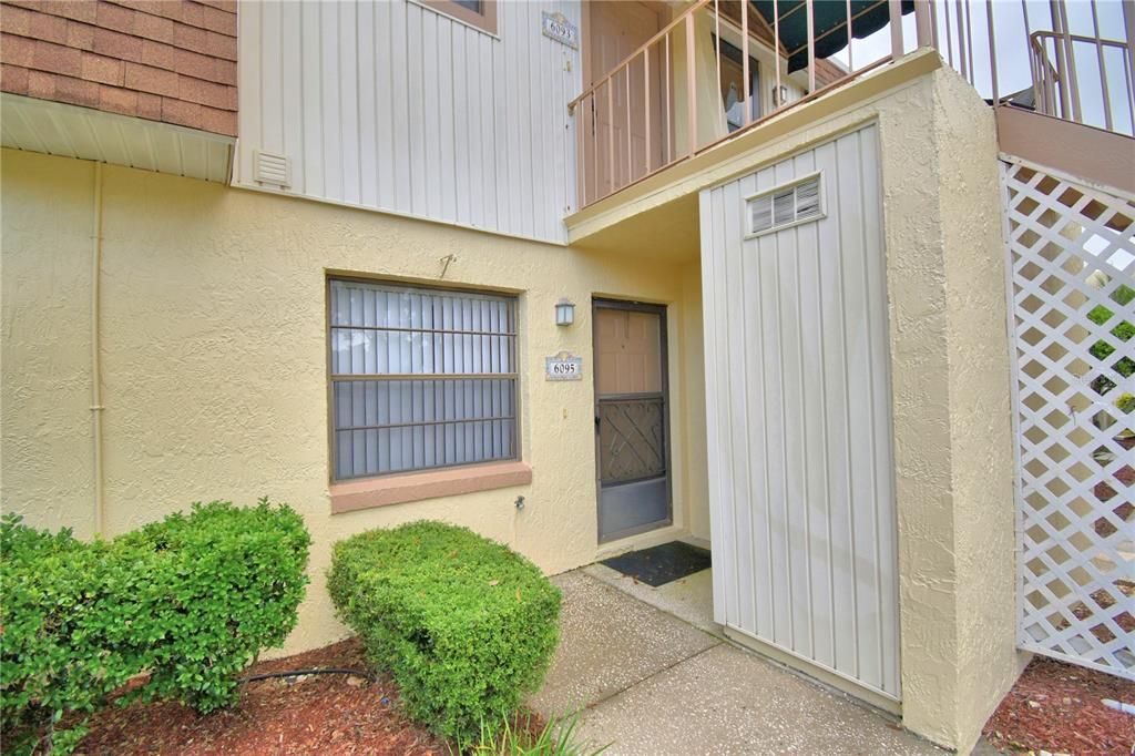For Sale: $130,000 (2 beds, 2 baths, 812 Square Feet)