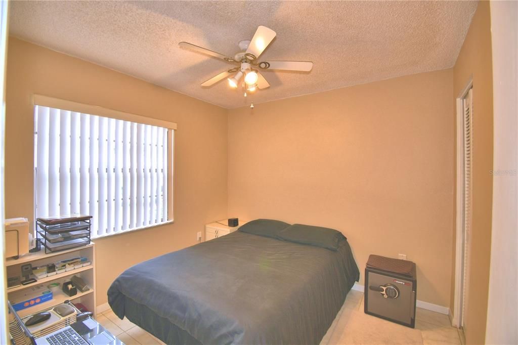 For Sale: $130,000 (2 beds, 2 baths, 812 Square Feet)