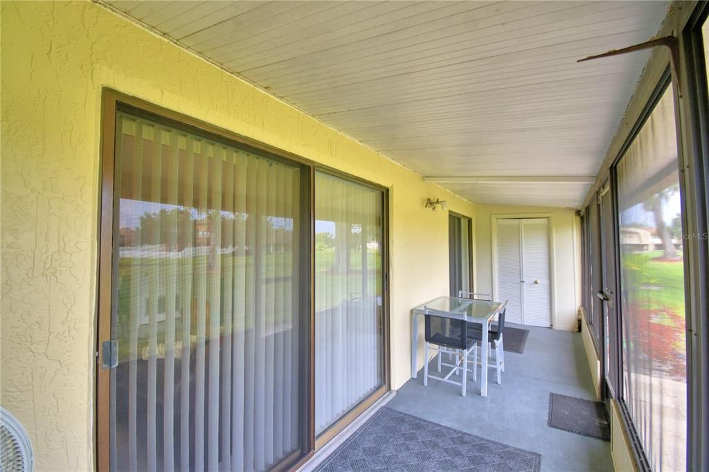 For Sale: $130,000 (2 beds, 2 baths, 812 Square Feet)