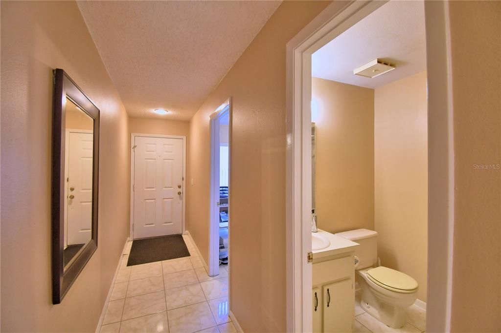 For Sale: $130,000 (2 beds, 2 baths, 812 Square Feet)