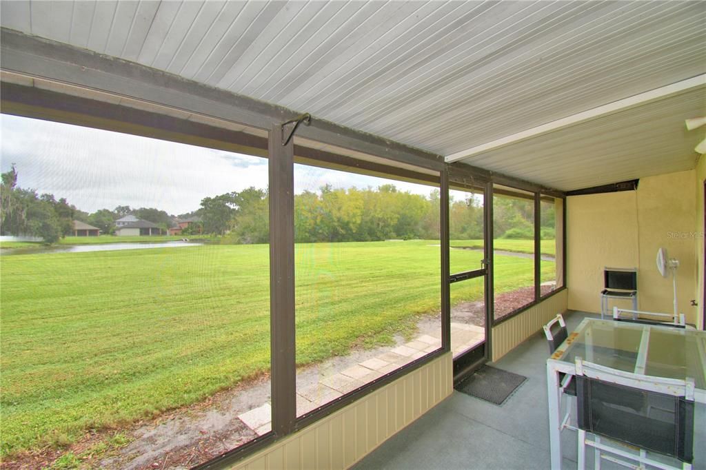 For Sale: $130,000 (2 beds, 2 baths, 812 Square Feet)