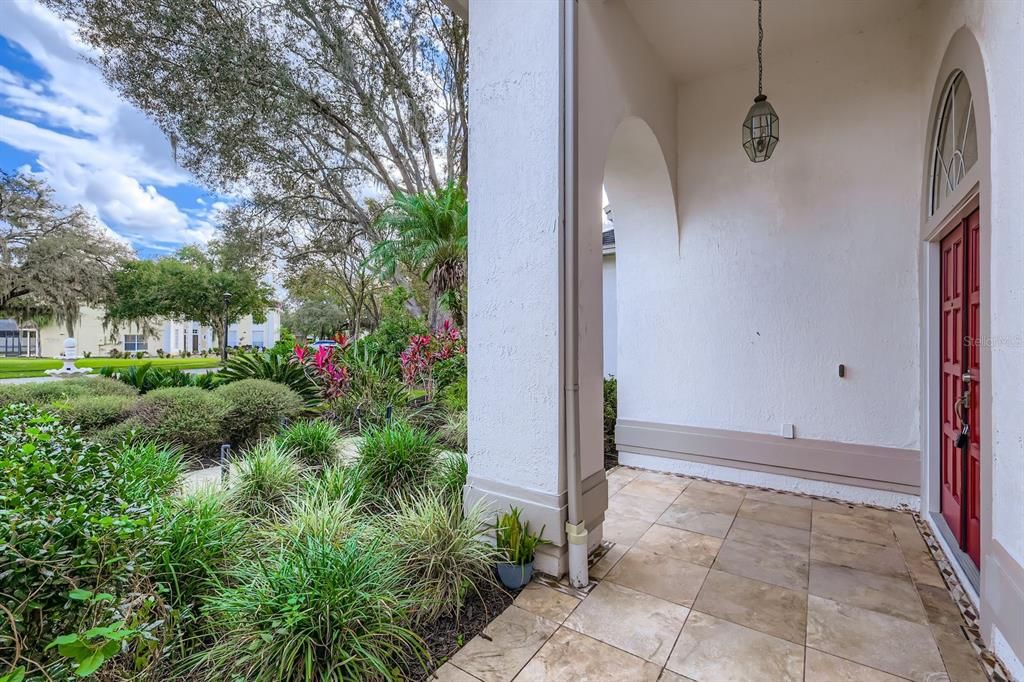 合同活跃: $575,000 (4 贝兹, 2 浴室, 2521 平方英尺)