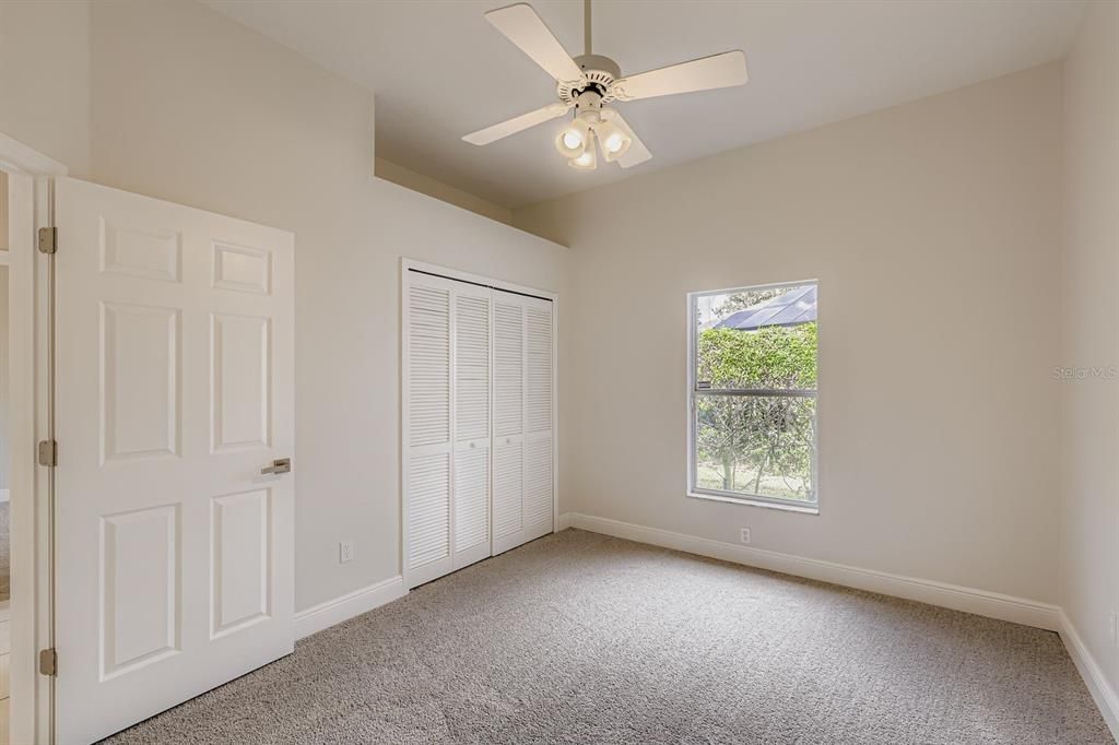 合同活跃: $575,000 (4 贝兹, 2 浴室, 2521 平方英尺)