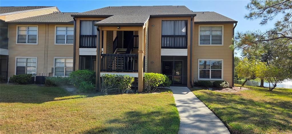 Под контрактом: $129,500 (1 спален, 1 ванн, 637 Квадратных фут)