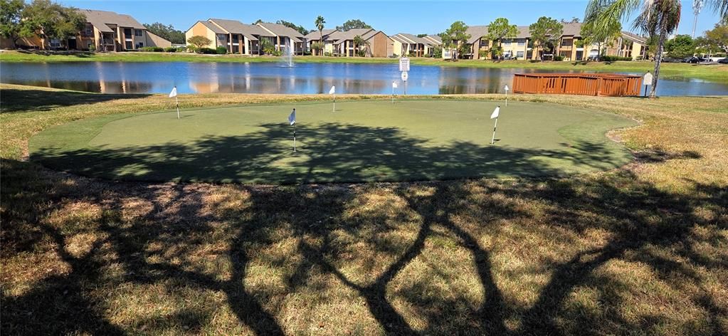 Под контрактом: $129,500 (1 спален, 1 ванн, 637 Квадратных фут)