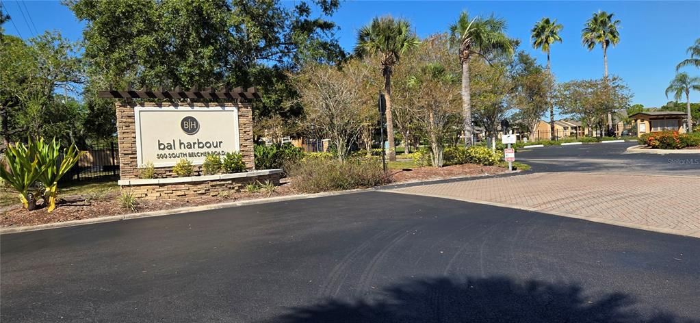 Под контрактом: $129,500 (1 спален, 1 ванн, 637 Квадратных фут)