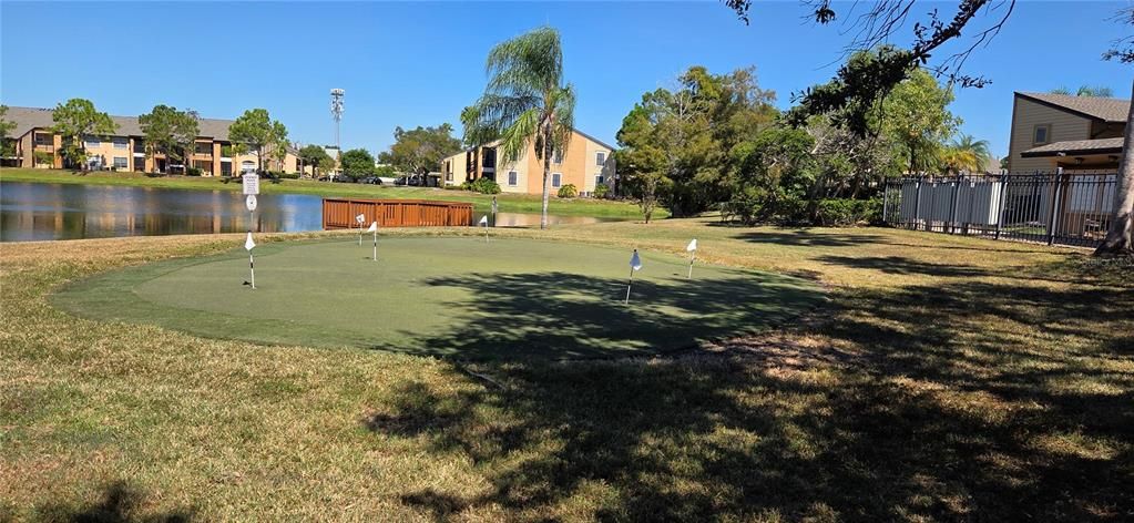 Под контрактом: $129,500 (1 спален, 1 ванн, 637 Квадратных фут)