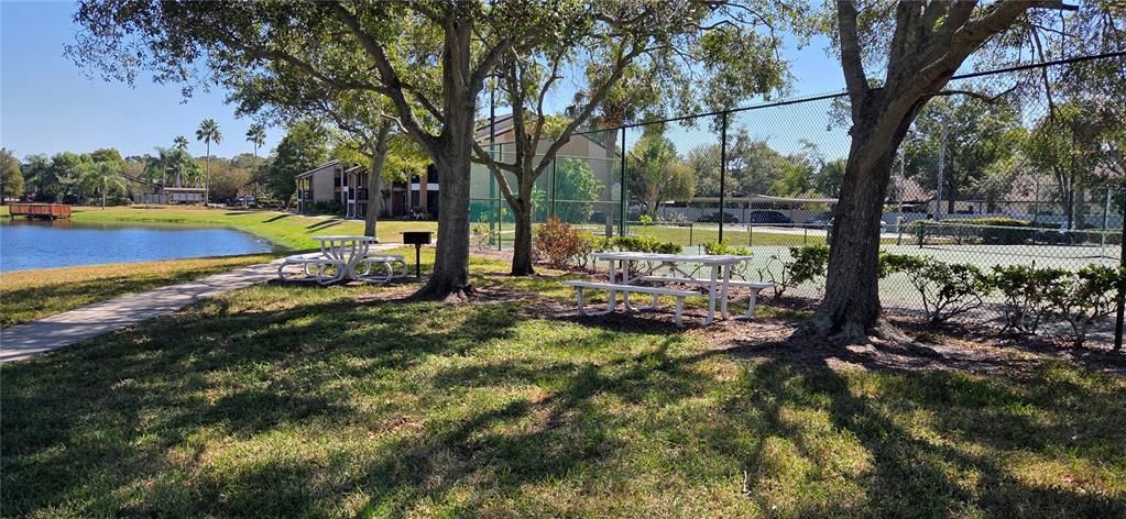 Под контрактом: $129,500 (1 спален, 1 ванн, 637 Квадратных фут)