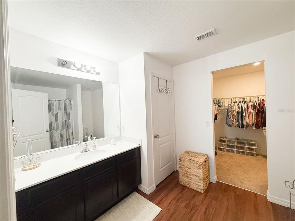 待售: $269,900 (3 贝兹, 2 浴室, 1383 平方英尺)