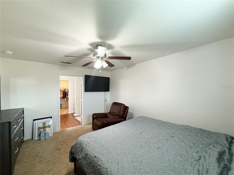 待售: $269,900 (3 贝兹, 2 浴室, 1383 平方英尺)