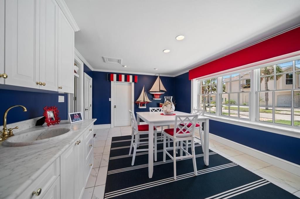 На продажу: $6,290,000 (4 спален, 5 ванн, 7793 Квадратных фут)