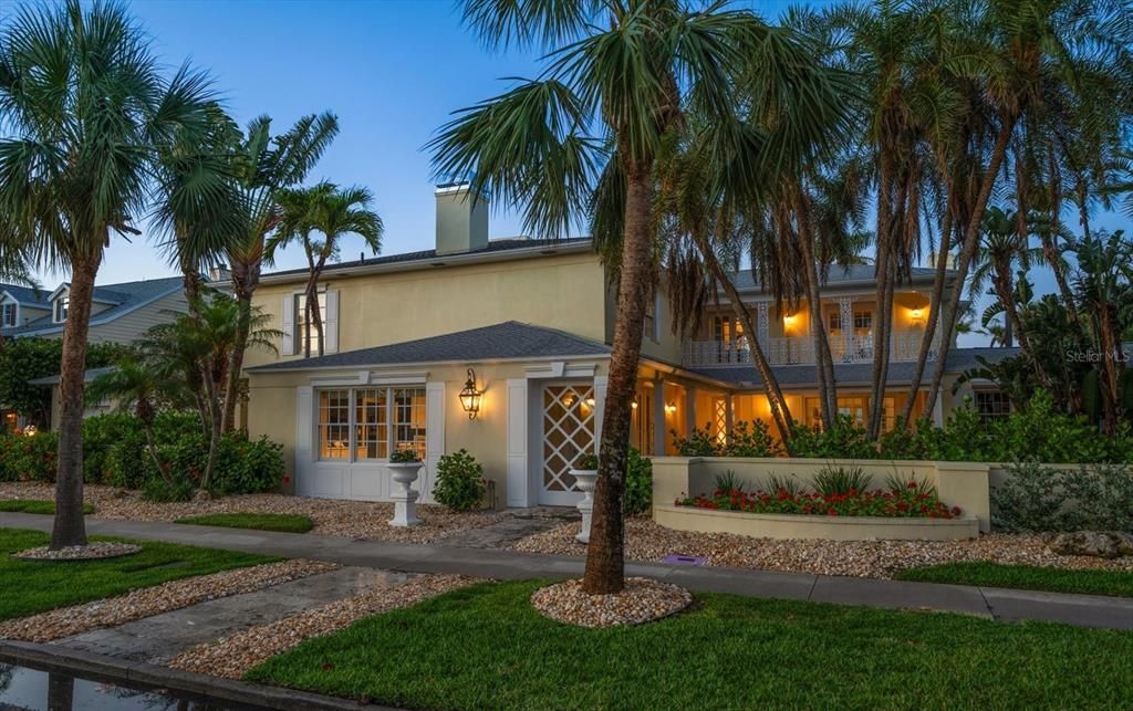 На продажу: $6,290,000 (4 спален, 5 ванн, 7793 Квадратных фут)