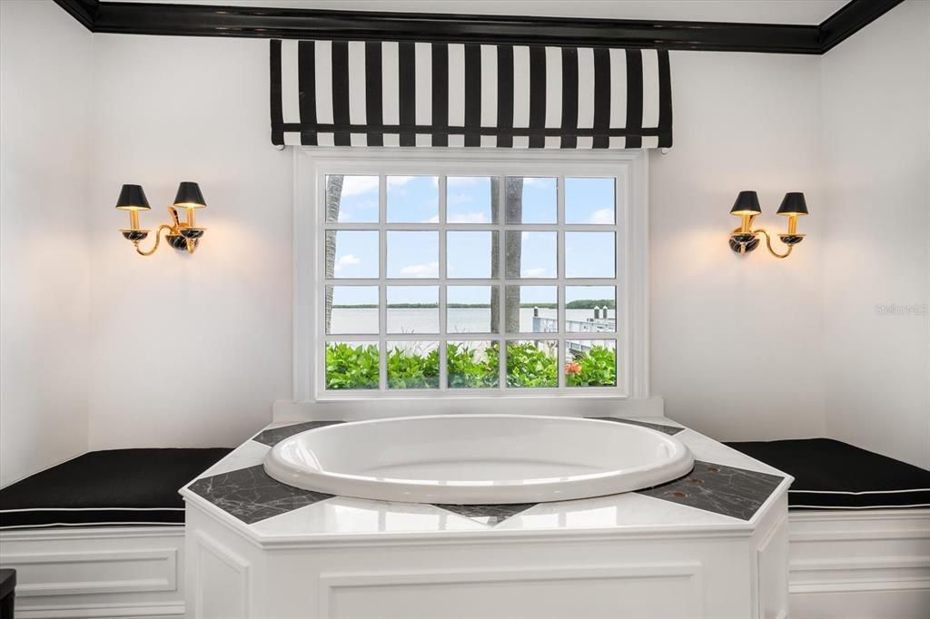 На продажу: $6,290,000 (4 спален, 5 ванн, 7793 Квадратных фут)