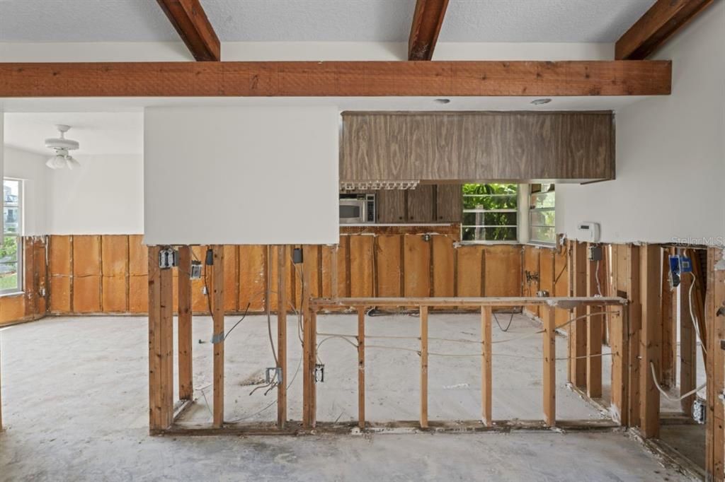 待售: $319,000 (3 贝兹, 2 浴室, 1698 平方英尺)